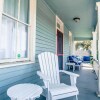 Отель Historic 1800's Charmer, фото 8