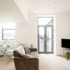 Отель Snug Holiday Home in Bradford With Balcony, фото 7