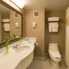 Отель Hampton Inn & Suites Boston Crosstown Center, фото 9