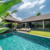 Отель Villa Wirtiga - Elegant 3bdr villa in the heart of Canggu!, фото 3