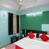 Отель Oyo 28096 Hotel Chanakya Vihar, фото 10