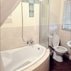 Отель At Home Guesthouse, фото 11