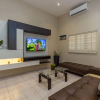 Отель Sleeps 16 Palm Beach - 6BR Villa w Private Pool, фото 12