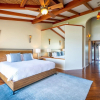 Отель Unique space combines two luxury units into one to sleep up to 12 in Flamingo, фото 5