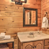 Отель Cabin w/ Hot Tub + Deck, 3 Mi to Pigeon Forge, фото 10