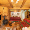 Отель Lake View Chalet in Tignes near Ski Area, фото 2