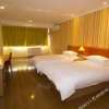 Отель Home Inn (Anqiu Weixu South Road Taihuacheng), фото 1