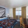 Отель Super 8 by Wyndham Las Vegas North Strip/Fremont St. Area, фото 7