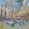 Отель Pet-friendly Cabin w/ Loft: 5 Mi to Lake Lure!, фото 30