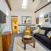Отель The Carriage House a Relaxing 1-bed Cottage in Ash, фото 1