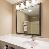 Отель GrandStay Hotel & Suites - Waunakee, фото 6