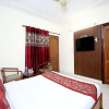 Отель OYO 990 Hotel Paradise, фото 10