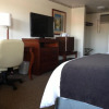 Отель Holiday Hill Inn & Suites, фото 4