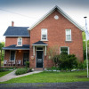 Отель Laura's Bed & Breakfast в Кингстоне