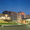 Отель Hampton Inn & Suites Rochester-North, фото 1