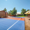 Отель Broadmoor Getaway w/ Pickleball Court!, фото 15
