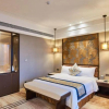 Отель Huayu Landmark Hotel, фото 2