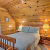 Отель Big Bear Lake Cabin ~ 4 Mi Snow Summit Ski Resort, фото 4