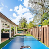 Отель Charming 9BR New-build Home w/ Heated Pool & Games, фото 41