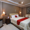 Отель RedDoorz Plus @ Jalan Dharmawangsa, фото 14