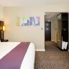 Отель Premier Inn Leeds East, фото 7