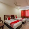Отель OYO 24799 Redlas Inn, фото 5