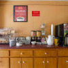 Отель Econo Lodge North, фото 15