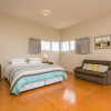 Отель Roberts Retreat - Mangawhai Holiday Home, фото 4