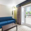 Отель Comfort Inn & Suites Downtown, фото 8