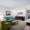Отель Holiday Inn Hotel & Suites Calgary South Conference Ctr, фото 2
