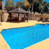 Отель Sunnyhurst Chalets Book Direct, фото 3