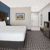 Отель La Quinta Inn & Suites by Wyndham Sulphur Springs, фото 18