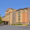 Отель SpringHill Suites by Marriott Roseville в Розвилле