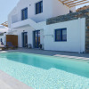 Отель Villa Azure - Breathtaking Views & Private Pool, фото 1