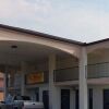 Отель Econo Lodge, фото 1