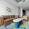 Отель New 1BR Condo on Rainey St-Rooftop Pool, фото 9