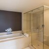 Отель Luxury 5star Condo at 34th floor Icon Brickell 1 bed one bath, фото 9