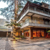 Отель The Belvedere Himalayan Retreat, Mcleodganj by Leisure Hotels, фото 17