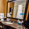 Отель Hampton Inn and Suites Pine Bluff, фото 11