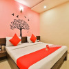 Отель OYO 2466 Laljis Hotel, фото 4