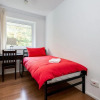 Отель Top-floor Bright Sunny 3-bedroom Flat Sleeps 4, фото 12