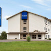 Отель Travelodge by Wyndham Livonia, фото 1