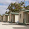 Отель Ardrossan Caravan Park, фото 1