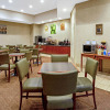 Отель La Quinta Inn & Suites by Wyndham Stamford / New York City, фото 23