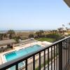 Отель Beachcomber 304, 2BRs, Pool, Beach, Near Mayo Clinic, Sleeps 4, фото 8