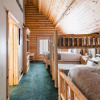 Отель Grizzly by Avantstay Rustic Big Bear Cabin w/ Hot Tub & Pool Table, фото 4