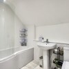 Отель Guestready - Stylish Modern 2BR Flat for 4 - Free Parking, фото 9