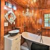 Отель Hot Springs Studio ~ 3 Mi to National Park!, фото 9