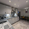 Отель Modern 4 bed House in Newport, Home Away From Home, фото 11