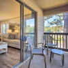 Отель Hilton Head Condo - Beachfront Community!, фото 12